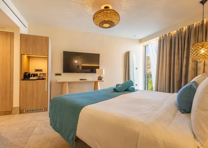 Pegasos Deluxe Beach Hotel