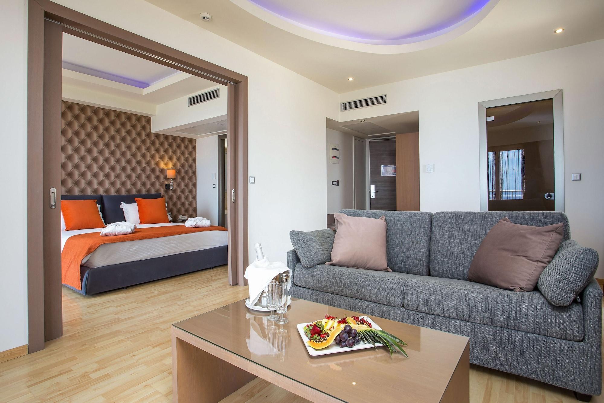 Pegasos Deluxe Hotel