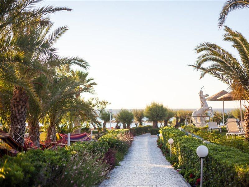 Pegasos Deluxe Hotel 5*