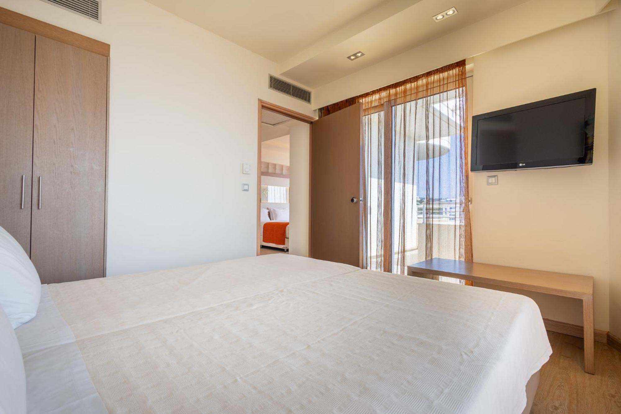 Pegasos Deluxe Hotel 5*